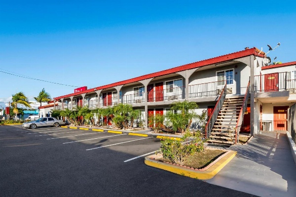 Red Roof Inn Los Angeles - Bellflower Main image